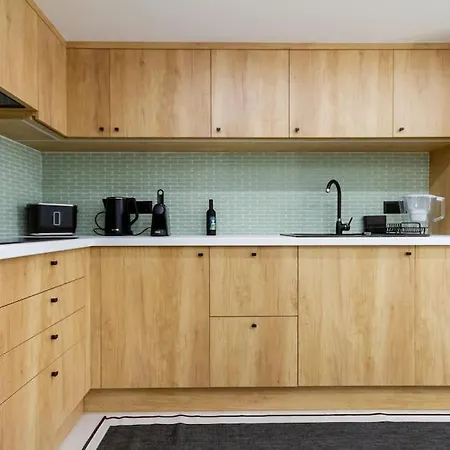 2 Bedroom W Ac Extravagant Gallery Loft By Newave Apartment *