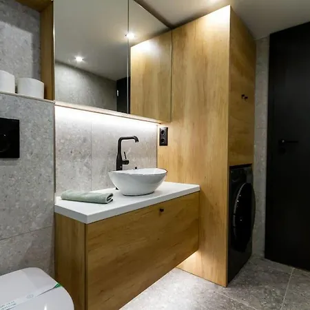 2 Bedroom W Ac Extravagant Gallery Loft By Newave * Budapest