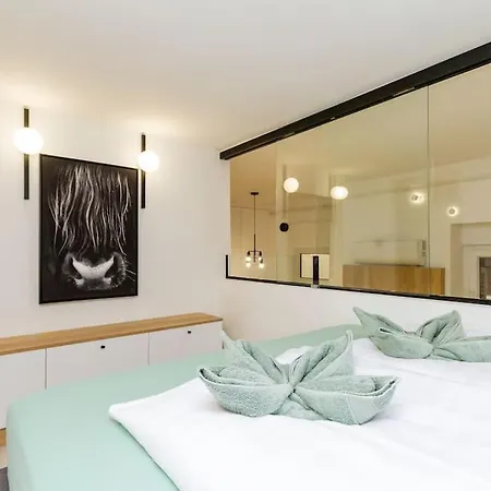 2 Bedroom W Ac Extravagant Gallery Loft By Newave Apartment *