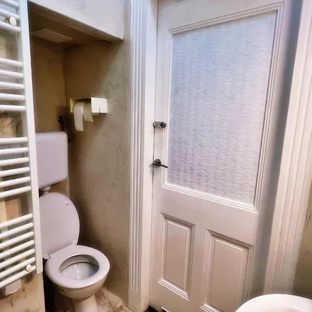 Bebudgetrooms Hostel