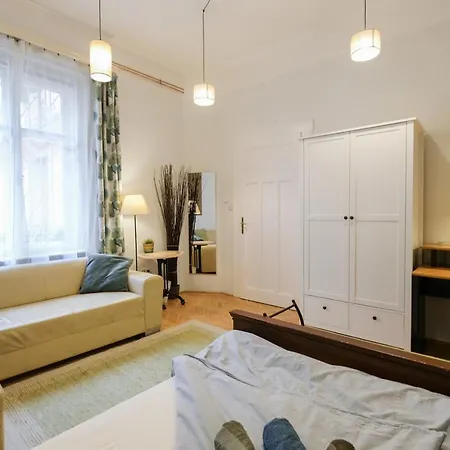 Acacia Hostel