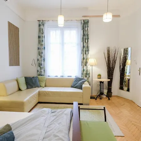 Hostel Acacia