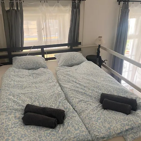 Niko's Apartment *