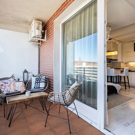 Apartment Lovely - Free Garage - Balcony Budapest
