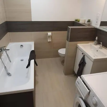 Apartment Park Harmony Duplex - Near Heroes' Square *