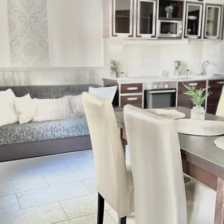 Apartment Vaci Corso *