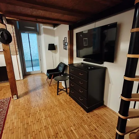 Apartment Downtown Loft Budapest
