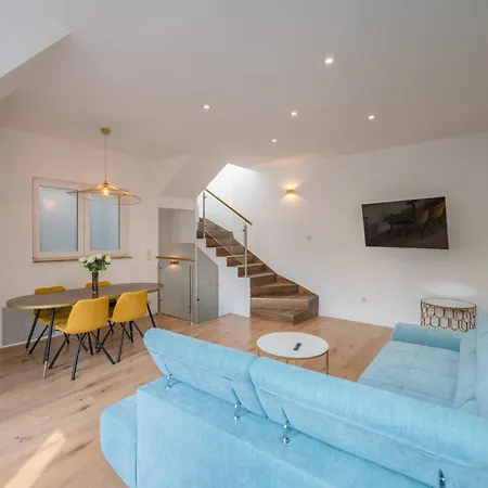 2 Bedroom 2 Bathroom Loft With Terrace By The Opera Budapest
