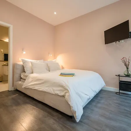 2 Bedroom 2 Bathroom Loft With Terrace By The Opera *