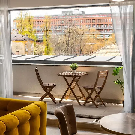 Magnolia Aparthotel