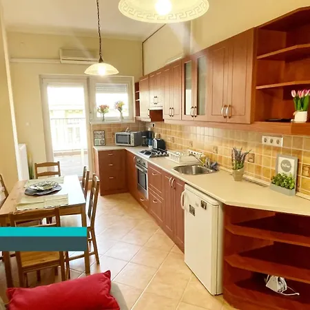 Little Americas New York Little Americas New York Rooftop Terrace Apartment Budapest