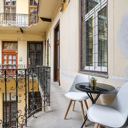 Moldavit Nature Apartment *
