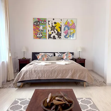 דירה Elegant 125m2 In Center Of *