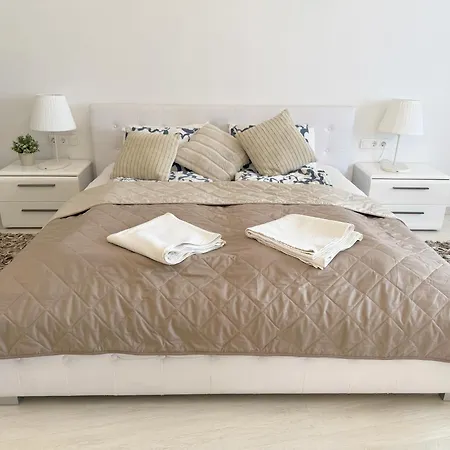דירה Elegant 125m2 In Center Of