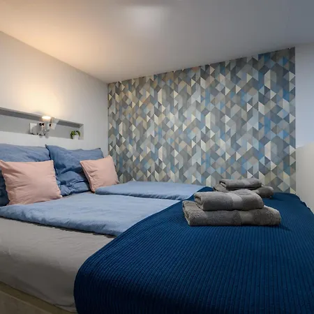 Cozy Vibes A36 By B&z Apartment