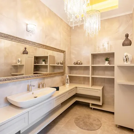 Basilica View Prime With Free Parking * Budapest