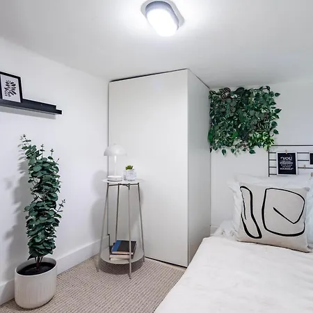 - Modern - Superb Style Apartment Budapest