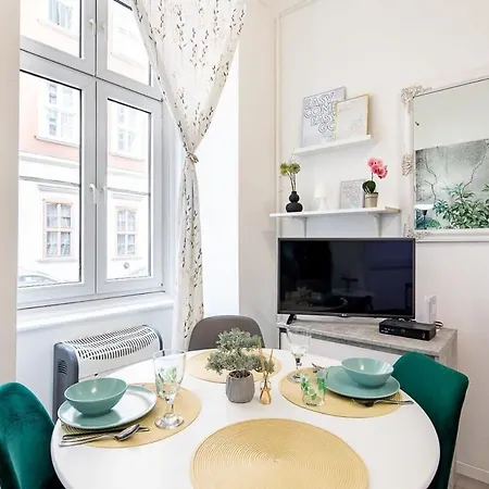 Apartment Charming Cozy Downtown Heaven For 2