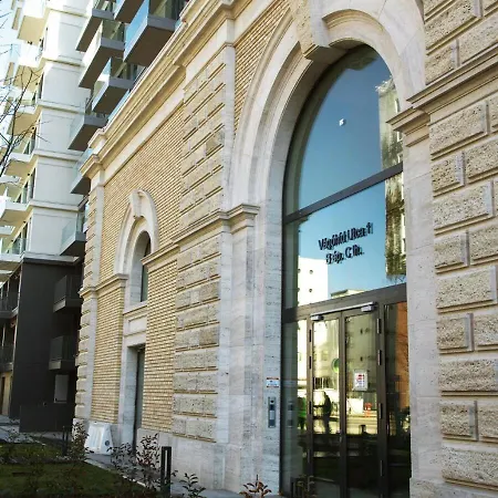 Pearl Apartment *