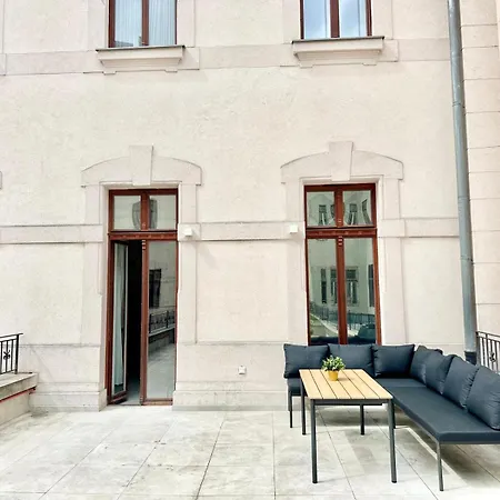 Apartment Gatsby Design By Chivi In Gozsdu #terasse #freeparking Budapest
