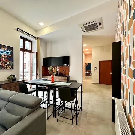 Gatsby Design By Chivi In Gozsdu #terasse #freeparking Apartment