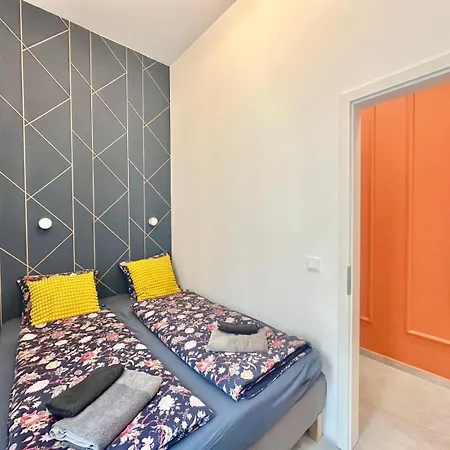 Gatsby Design By Chivi In Gozsdu #terasse #freeparking Apartment Budapest