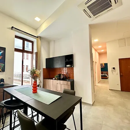 Apartment Gatsby Design By Chivi In Gozsdu #terasse #freeparking Budapest
