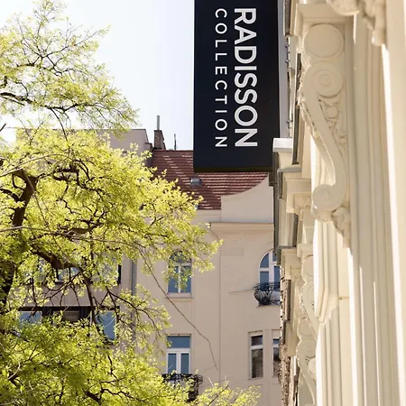 Radisson Collection Hotel, Basilica Szálloda