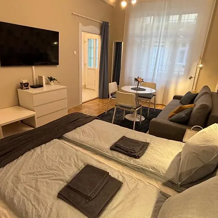 Csengery Apartment Budapest