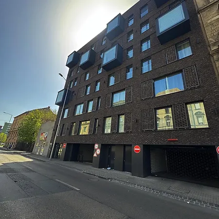 F5 * Budapest