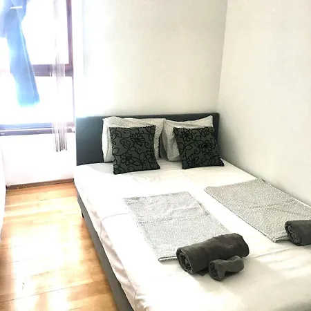 Hegedues Design 3room Flat Budapest