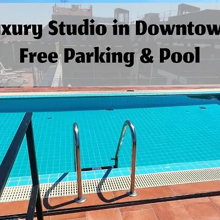 Luxe Central Studio With Pool, Parking & Ac *