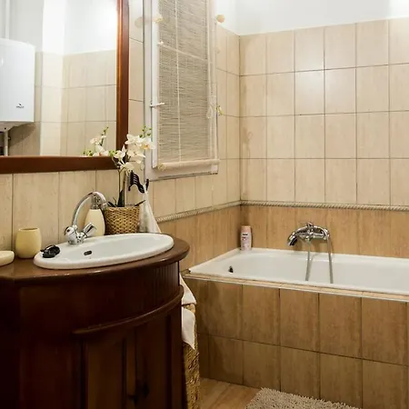 Vintage Style Flat In The Heart Of Buda * Budapest