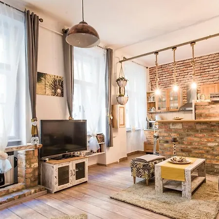 Vintage Style Flat In The Heart Of Buda Apartment *