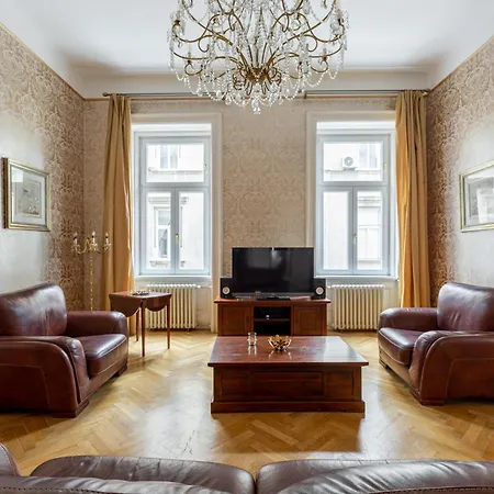 Apartment Summit Sanctuary *