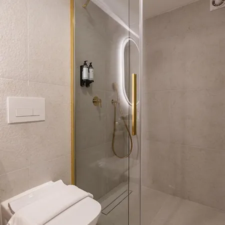 Szerb Boutique Apartments, By Bqa Bed & Breakfast Budapest