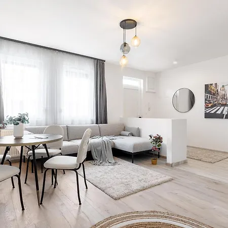 Magnolia Aparthotel