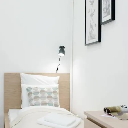 Apartment New With Aircon At Great Location Budapest