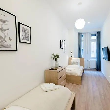 New With Aircon At Great Location Budapest