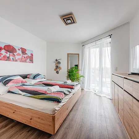 Zenit Sunrise Oasis With Terrace & Garage Parking Budapest