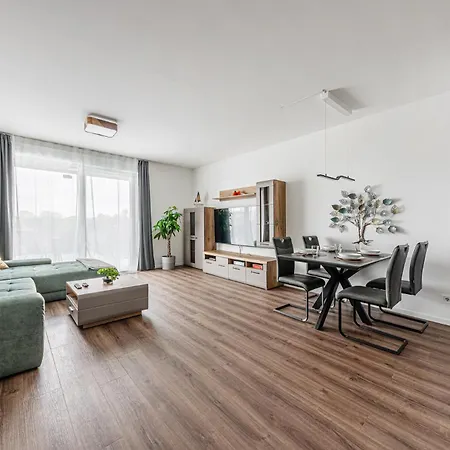 Zenit Sunrise Oasis With Terrace & Garage Parking Apartamento Budapest
