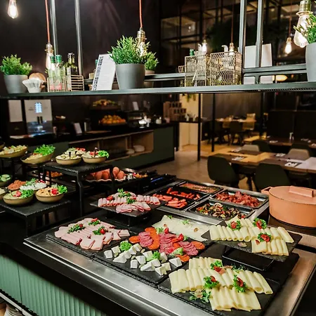 Hotel Moments By Continental Group