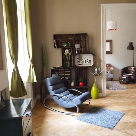 Mondain Apartment *