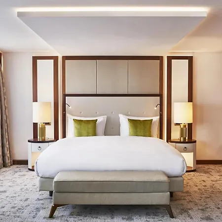 Kempinski Corvinus 5* Budapest