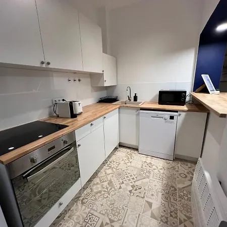 Apartment Bluebird Near Opera Budapest