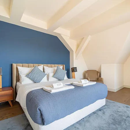 Zoya Luxury 5* Budapest