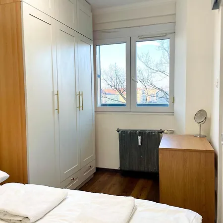 Apartment Ac With Metro 3 On Doorsteps, 15mins To Center