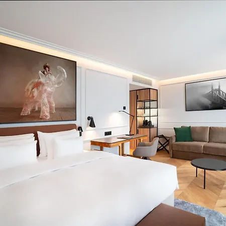 Radisson Collection Hotel, Basilica