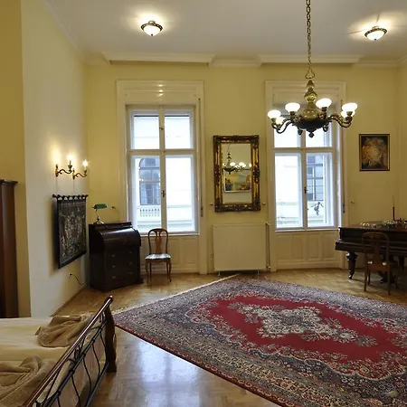 Apartment Charming Art Deco Flat