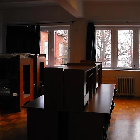 Hostel Season Hill